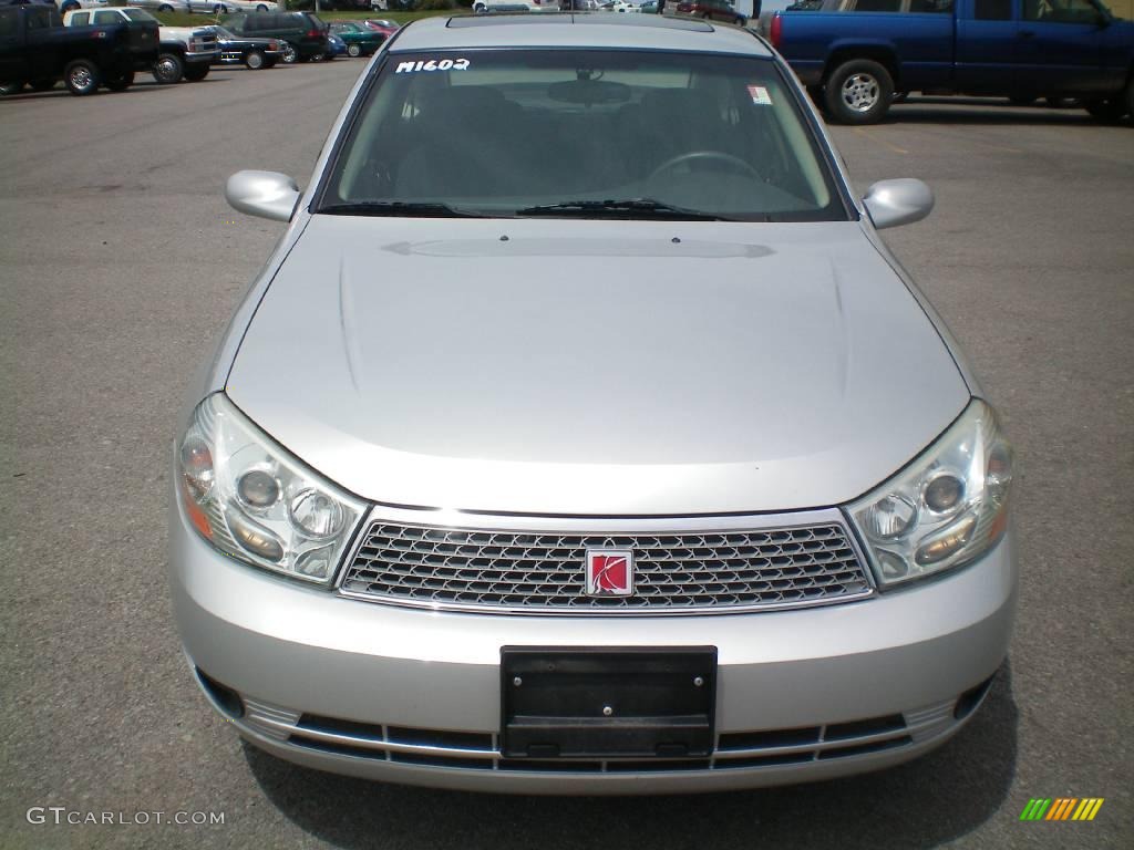 2005 L Series L300 Sedan - Silver Platinum / Black photo #8