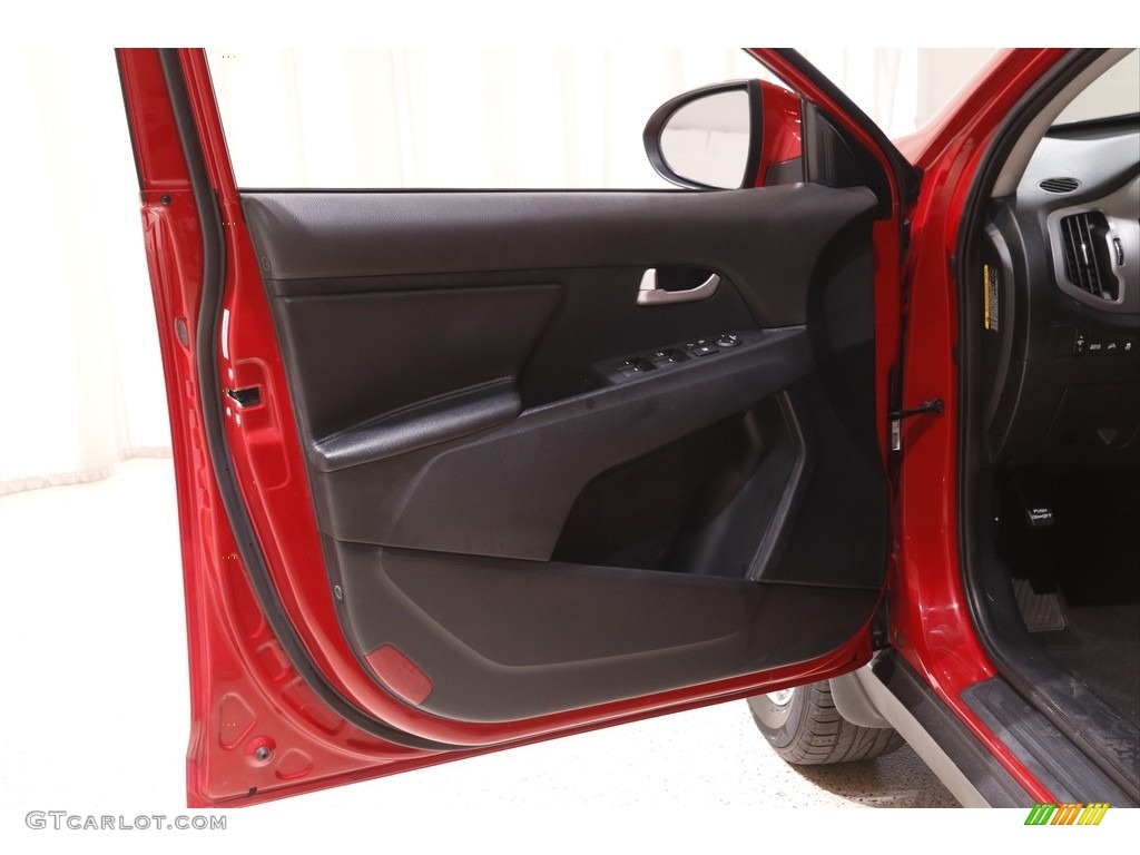 2015 Sportage LX - Signal Red / Black photo #4