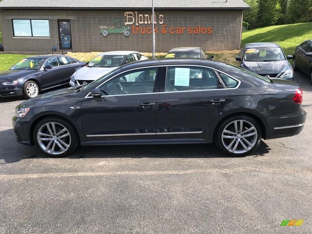 2017 Passat R-Line Sedan - Urano Gray / Moonrock Gray photo #1