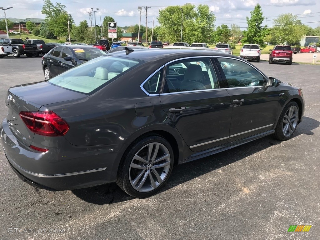 2017 Passat R-Line Sedan - Urano Gray / Moonrock Gray photo #6
