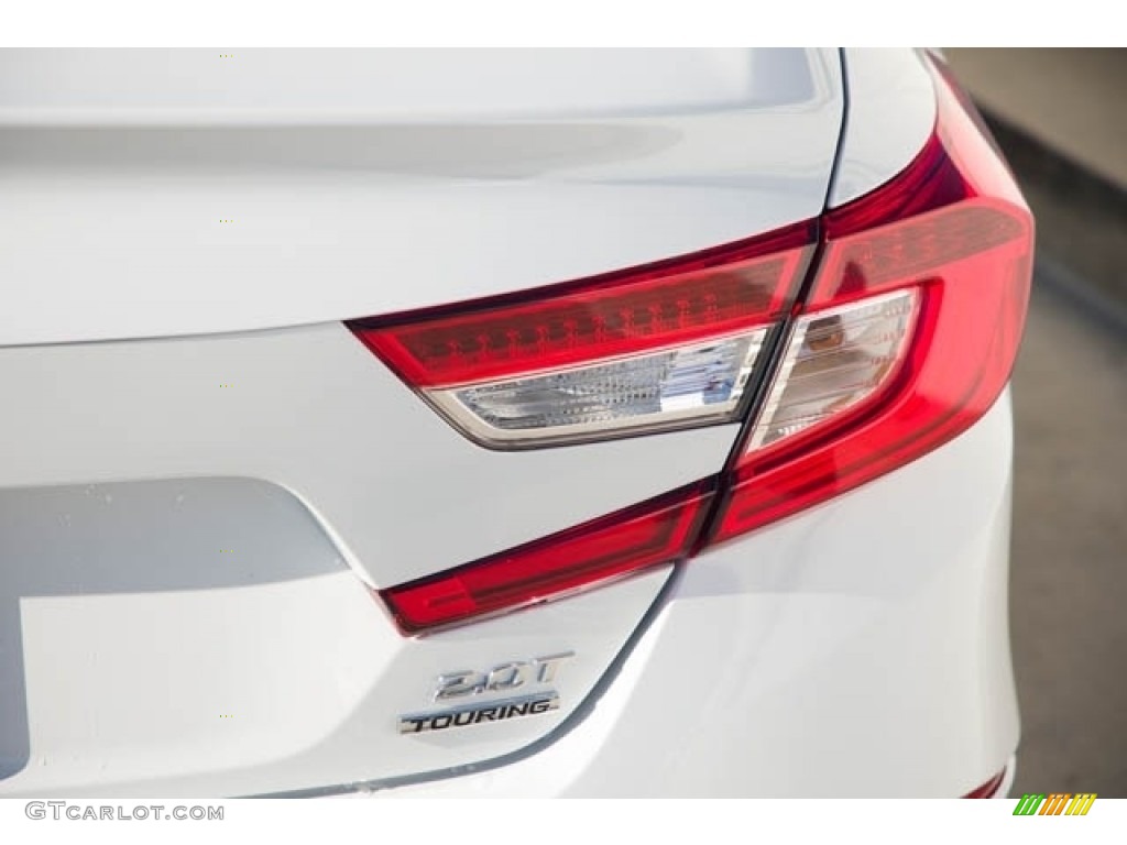 2021 Accord Touring - Platinum White Pearl / Black photo #7