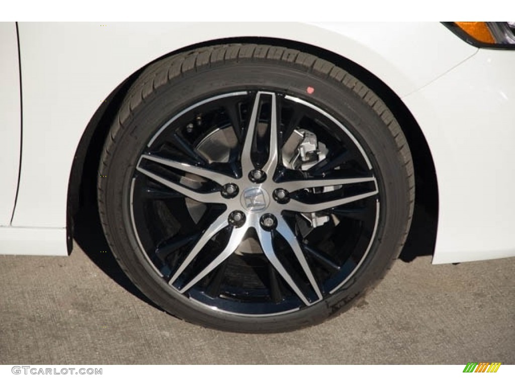 2021 Accord Touring - Platinum White Pearl / Black photo #13
