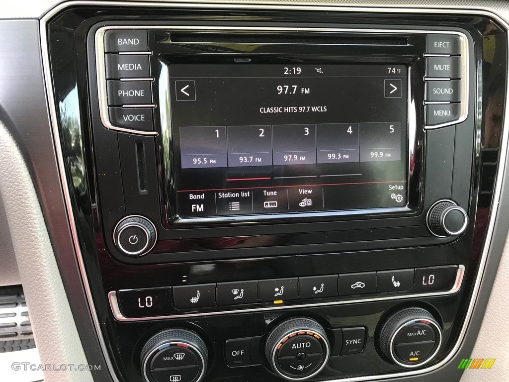 2017 Passat R-Line Sedan - Urano Gray / Moonrock Gray photo #25