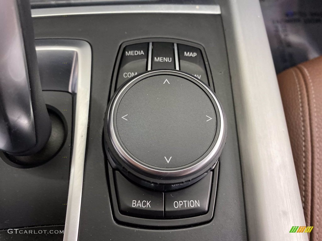 2018 BMW X5 xDrive40e iPerfomance Controls Photos