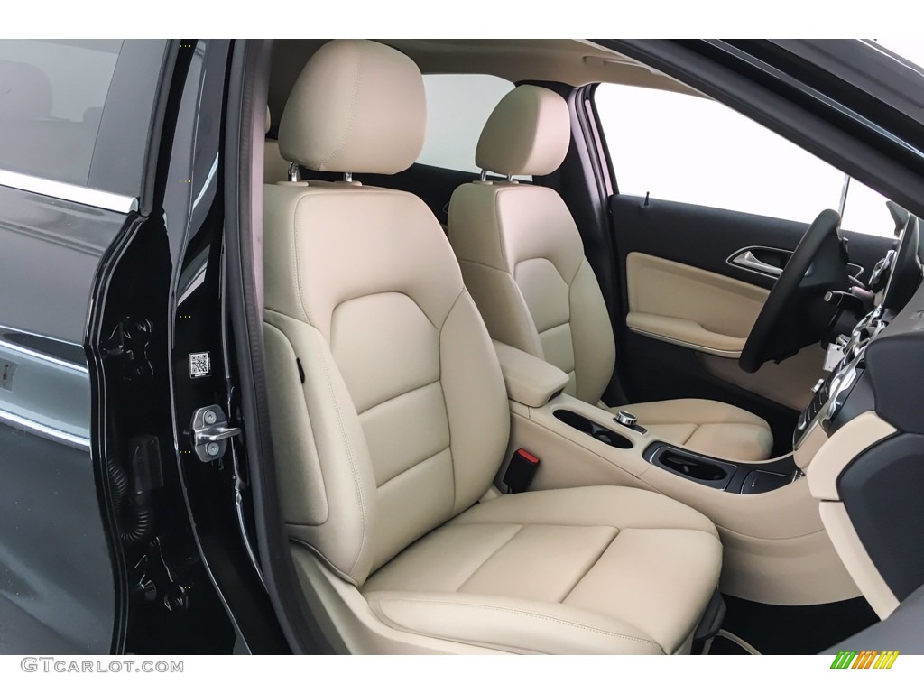 2018 Mercedes-Benz GLA 250 Front Seat Photos