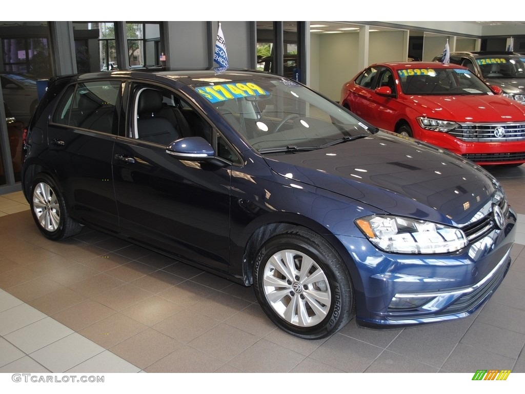 2018 Golf SE - Night Blue Metallic / Titan Black photo #2