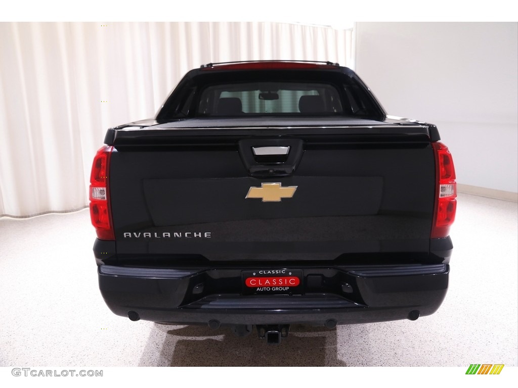 2013 Avalanche LT 4x4 Black Diamond Edition - Black / Ebony photo #16