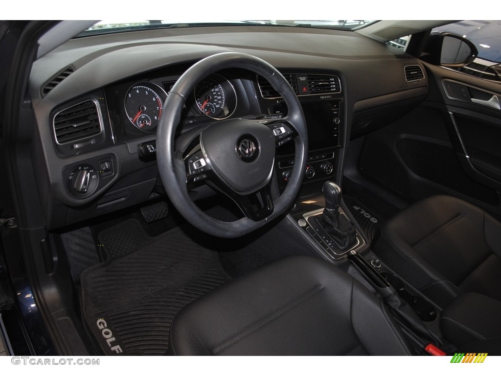2018 Golf SE - Night Blue Metallic / Titan Black photo #12