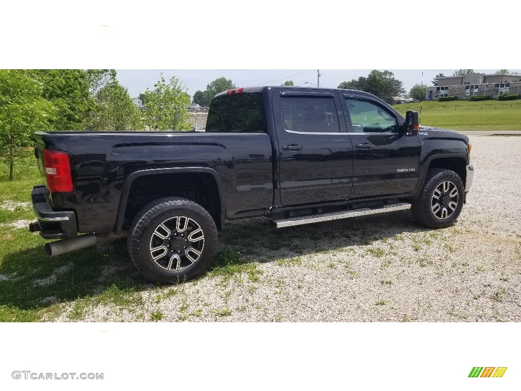 Onyx Black 2017 GMC Sierra 3500HD SLE Crew Cab 4x4 Exterior Photo #142029463