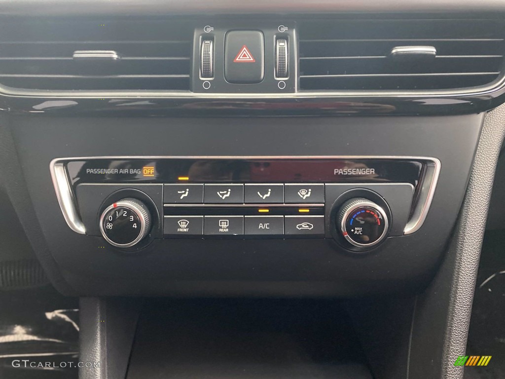 2016 Kia Optima LX Controls Photo #142030006