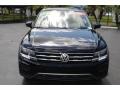 Deep Black Pearl - Tiguan SE Photo No. 3