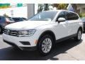 Pure White - Tiguan SE Photo No. 5