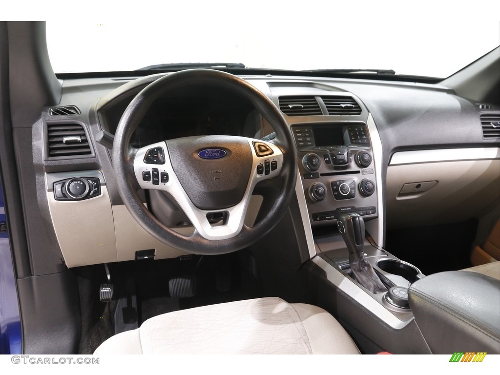 2015 Explorer 4WD - Deep Impact Blue / Medium Light Stone photo #6