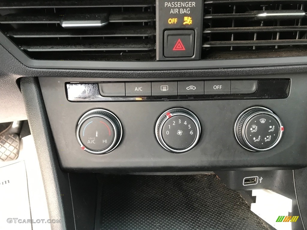 2019 Volkswagen Jetta S Controls Photo #142031599