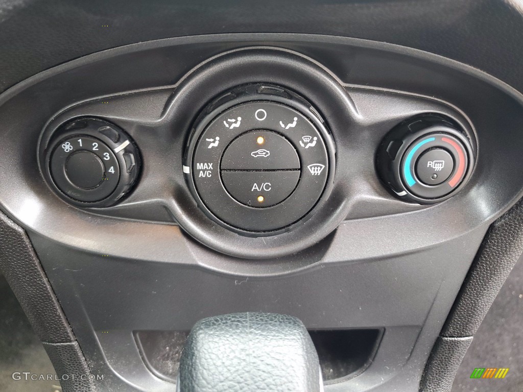 2015 Ford Fiesta S Hatchback Controls Photos