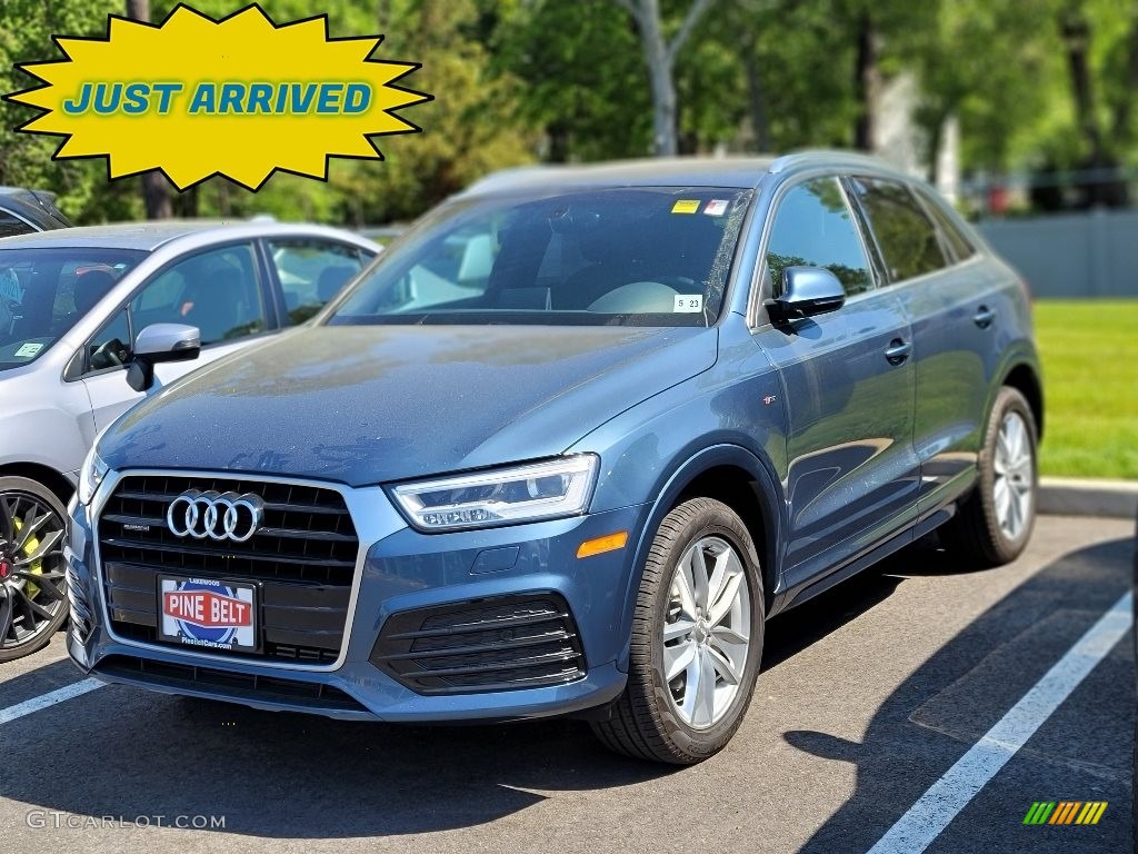 2018 Q3 2.0 TFSI Premium Plus quattro - Utopia Blue Metallic / Black photo #1