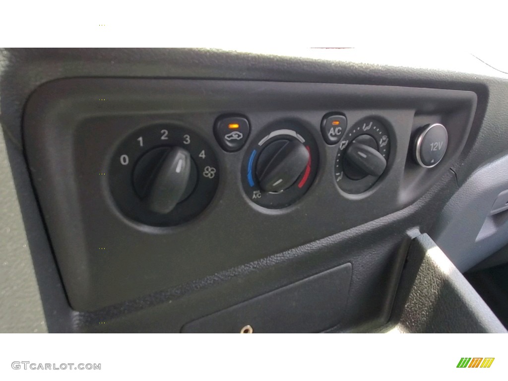 2019 Transit Van 250 LR Regular - Oxford White / Pewter photo #15