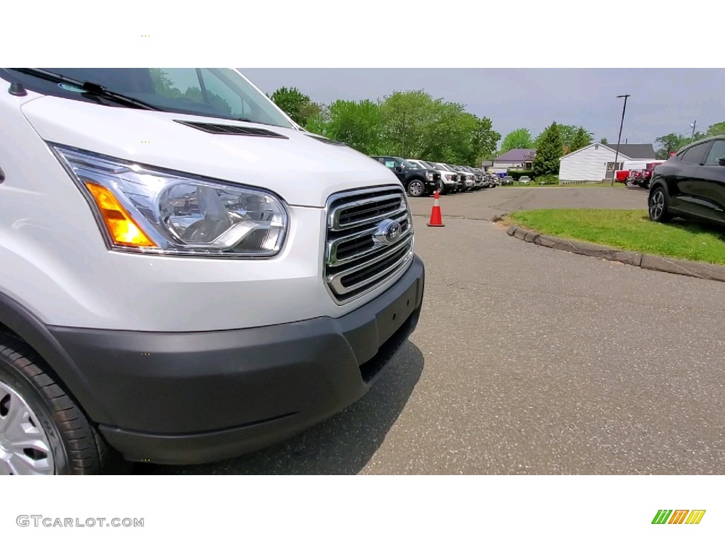 2019 Transit Van 250 LR Regular - Oxford White / Pewter photo #24