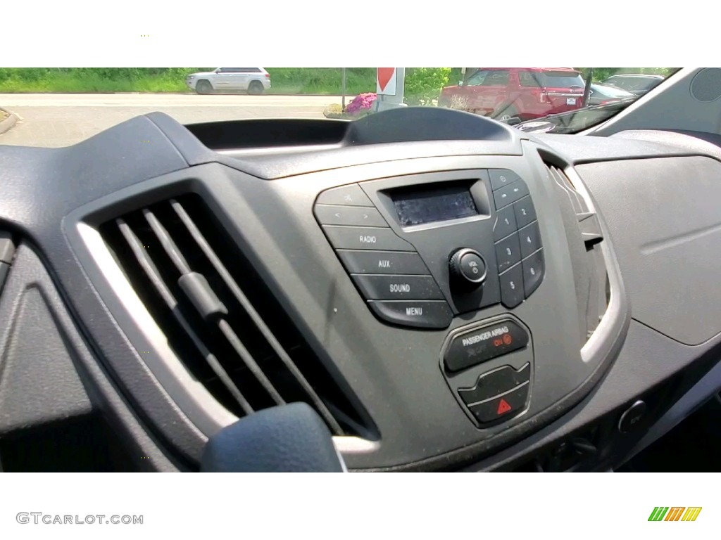 2019 Transit Van 250 LR Regular - Oxford White / Pewter photo #14