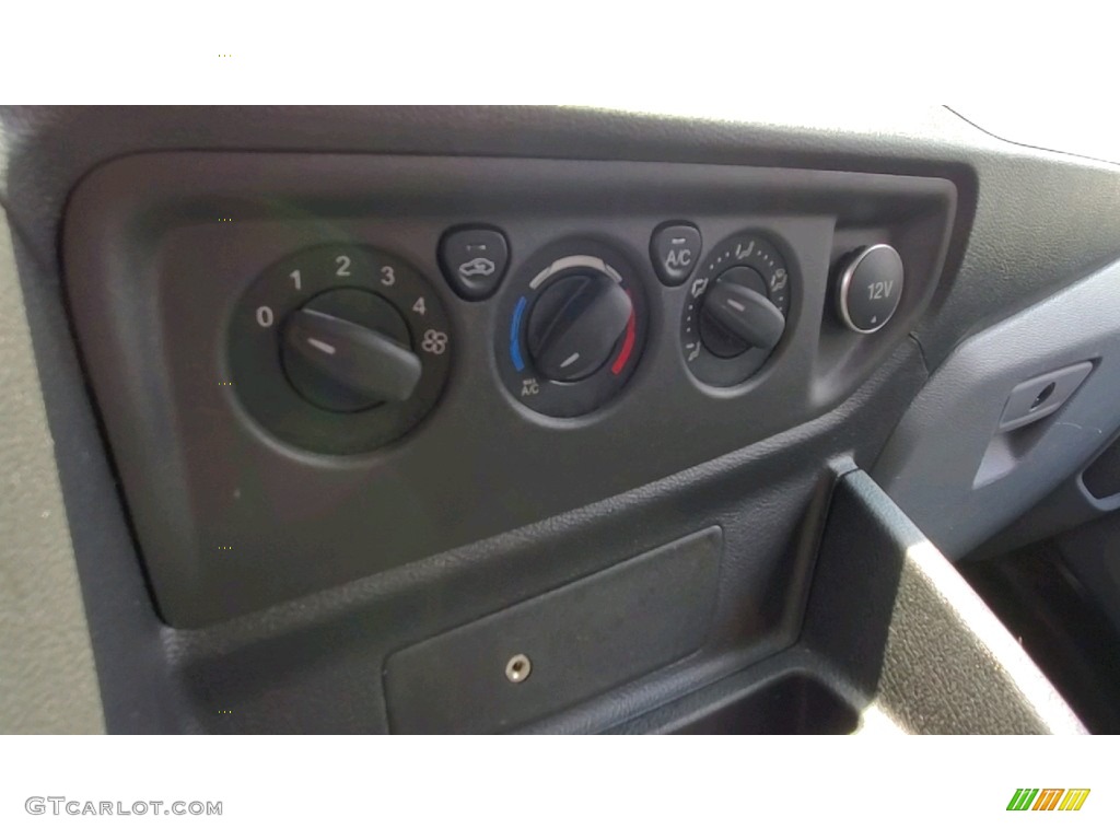 2019 Transit Van 250 LR Regular - Oxford White / Pewter photo #15