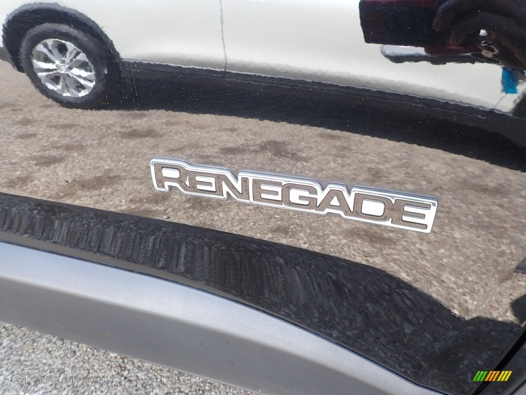 2017 Renegade Limited 4x4 - Black / Black photo #5