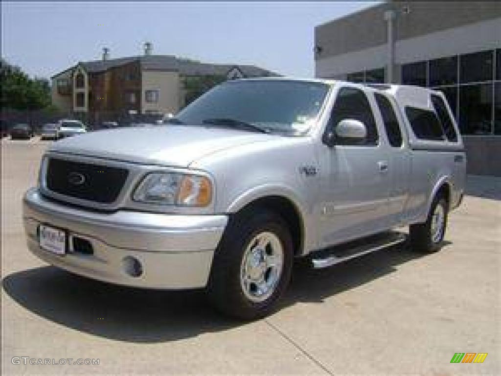 2003 F150 XL SuperCab - Silver Metallic / Dark Graphite Grey photo #1