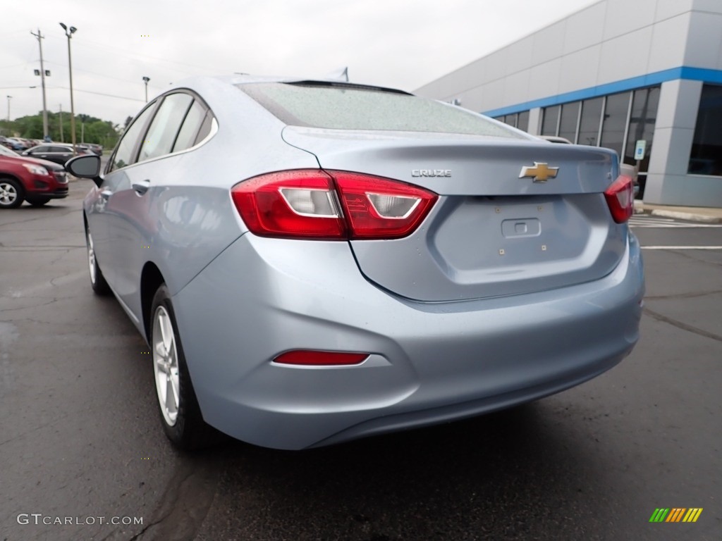 2018 Cruze LT - Arctic Blue Metallic / Jet Black photo #5
