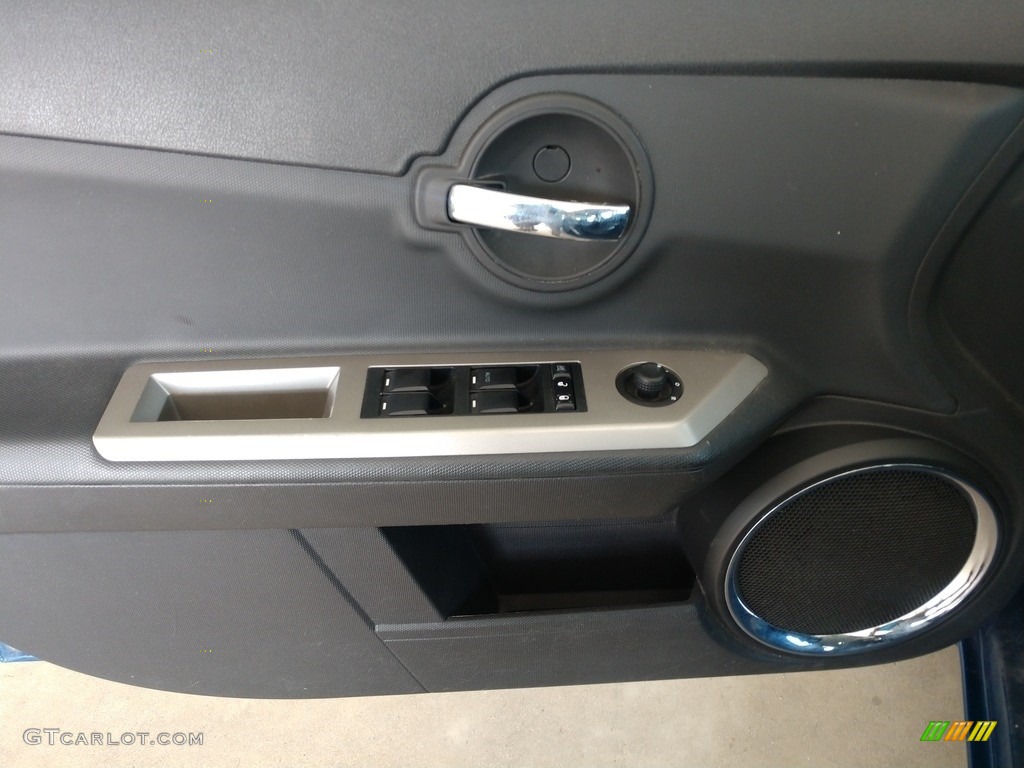 2010 Avenger R/T - Deep Water Blue Pearl / Dark Slate Gray photo #20