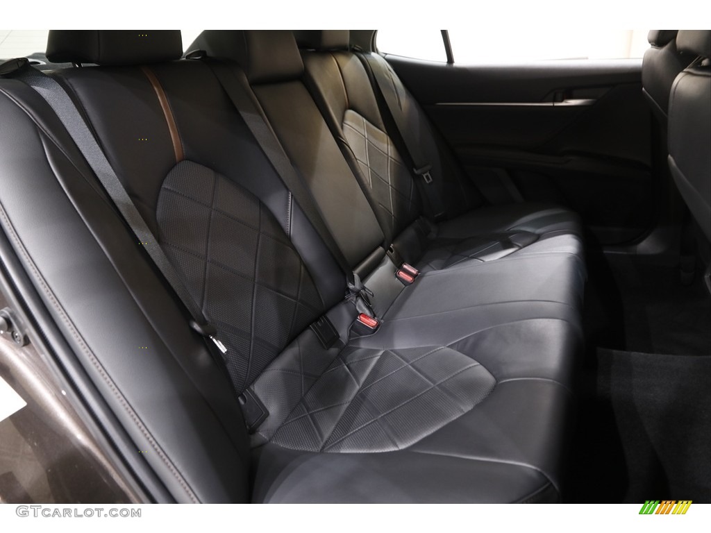 2018 Camry XLE - Brownstone / Black photo #16