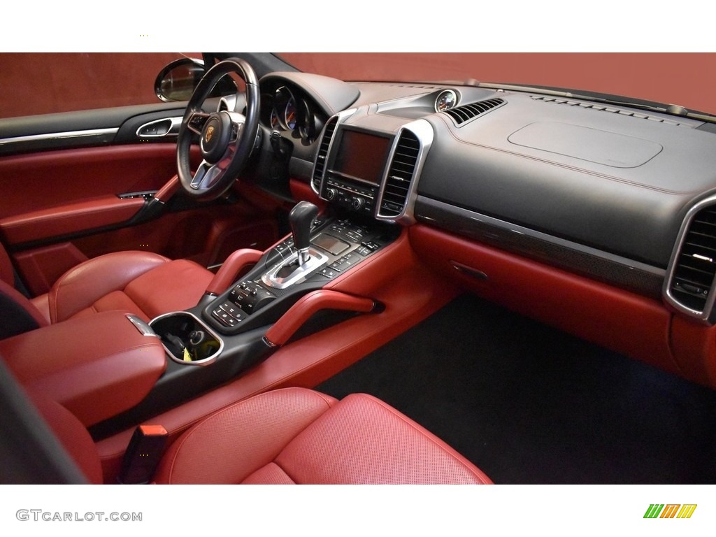 2016 Cayenne Turbo - Black / Black/Garnet Red photo #17