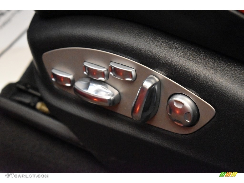 2016 Cayenne Turbo - Black / Black/Garnet Red photo #23