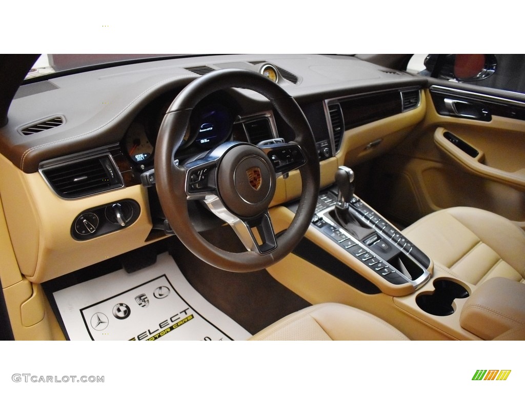 2017 Macan GTS - Night Blue Metallic / Saddle Brown/Luxor Beige photo #9