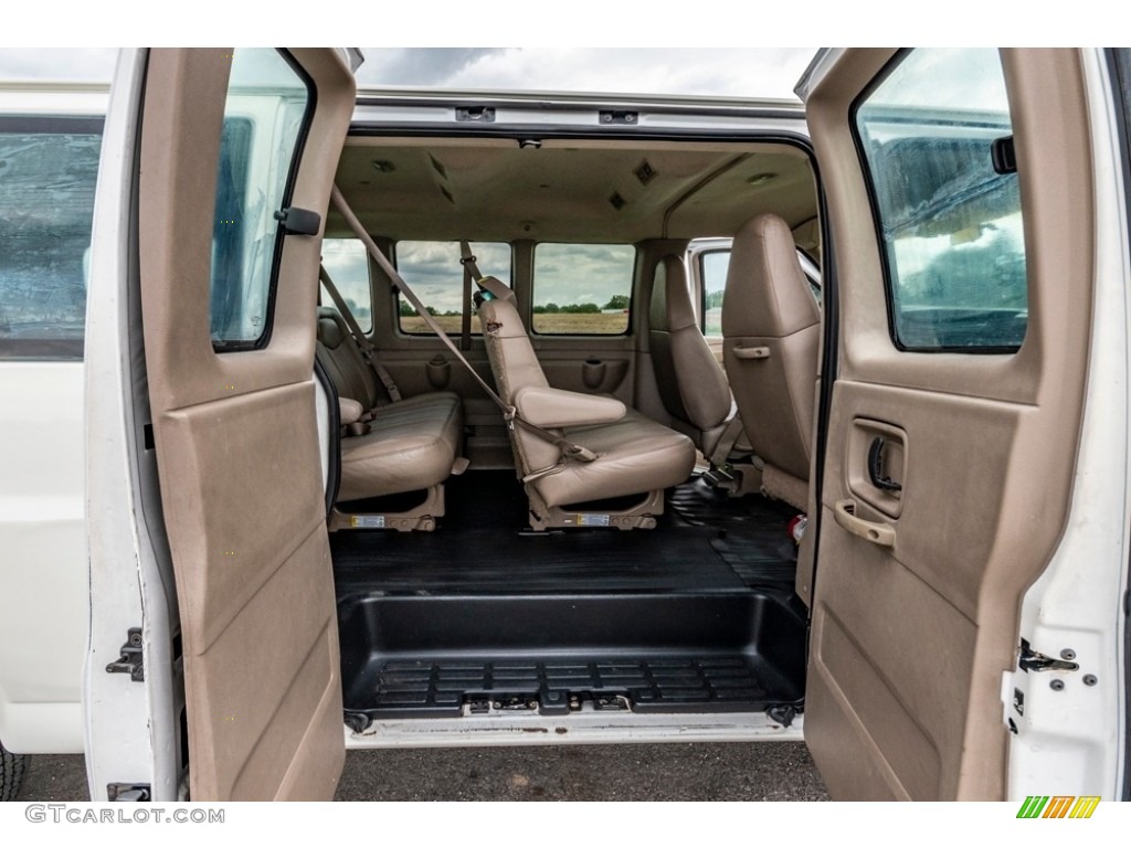 2003 Chevrolet Express 3500 Extended Passenger Van Rear Seat Photo #142046722
