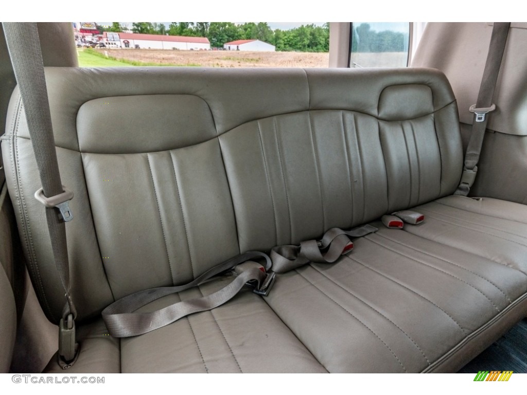 2003 Chevrolet Express 3500 Extended Passenger Van Rear Seat Photo #142046743