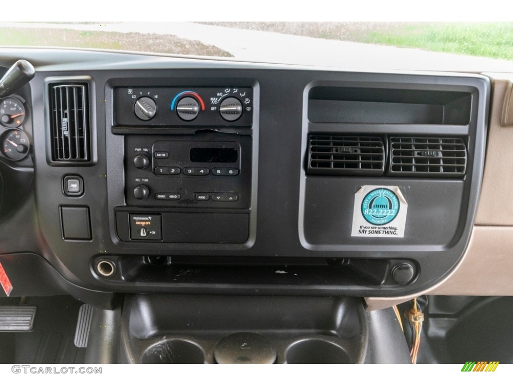 2003 Chevrolet Express 3500 Extended Passenger Van Controls Photos