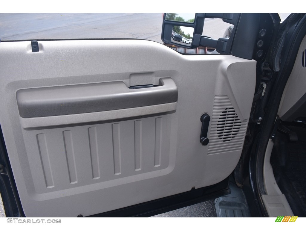 2008 F550 Super Duty XL Regular Cab 4x4 Dump Truck - Black / Medium Stone photo #11