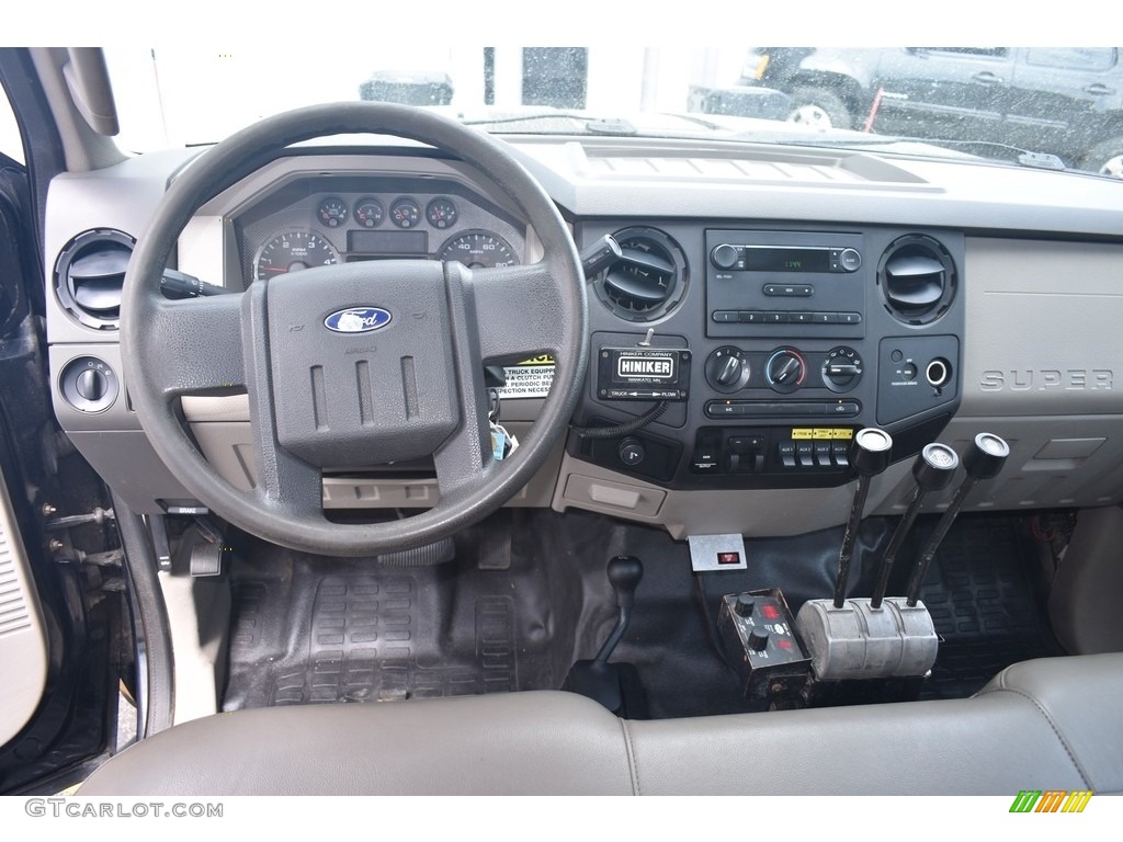 2008 F550 Super Duty XL Regular Cab 4x4 Dump Truck - Black / Medium Stone photo #13