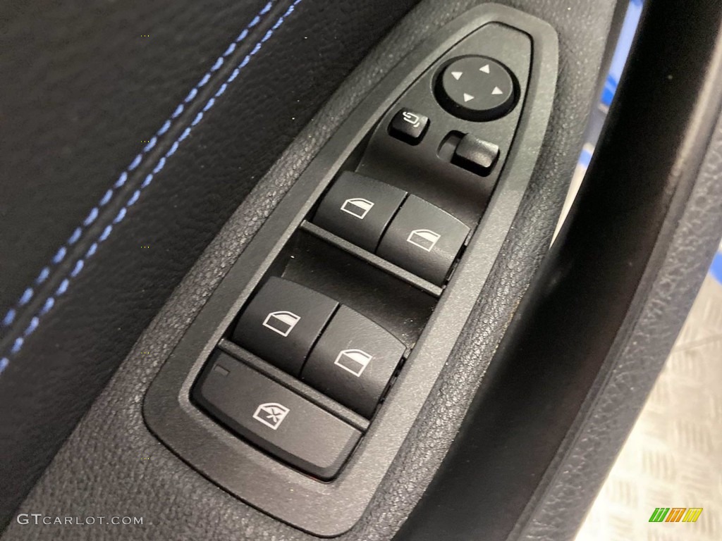 2018 BMW X2 sDrive28i Controls Photo #142047629