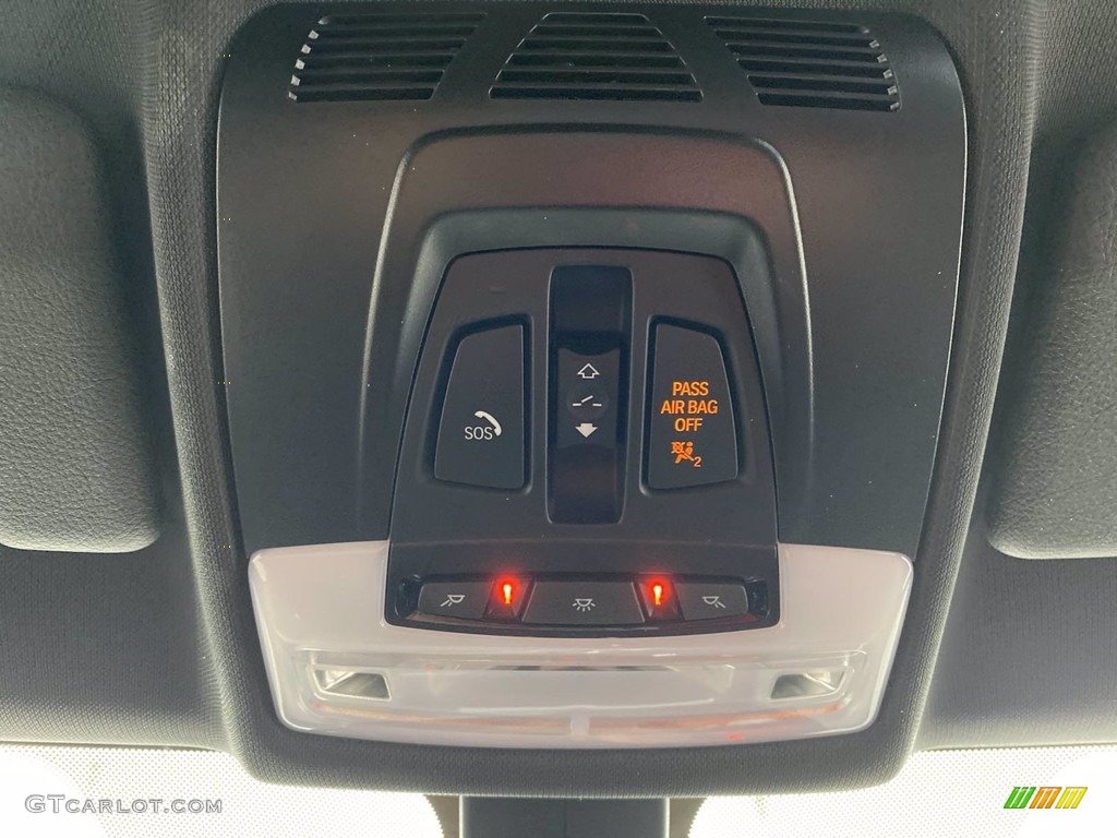 2018 BMW X2 sDrive28i Controls Photo #142048039