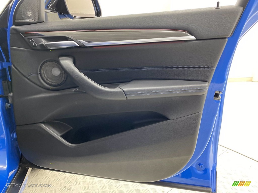 2018 BMW X2 sDrive28i Black Door Panel Photo #142048090