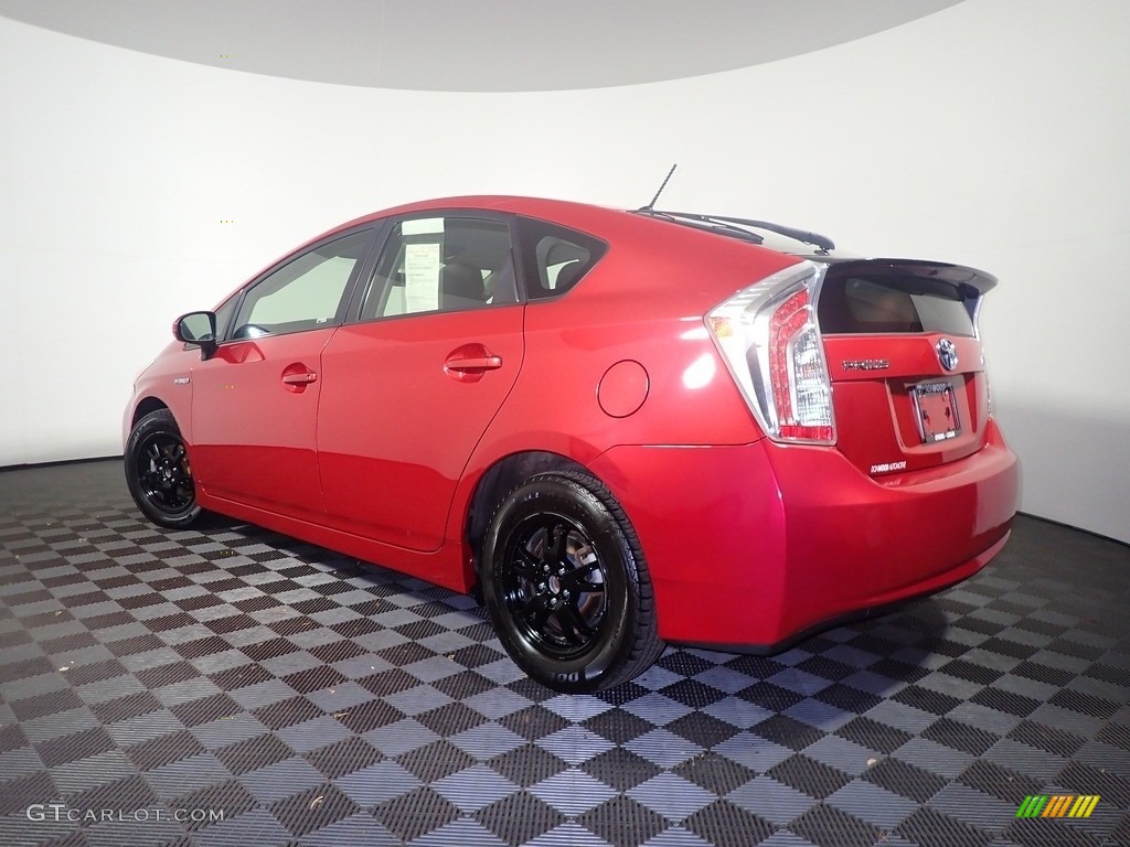 2014 Prius Two Hybrid - Barcelona Red Metallic / Dark Gray photo #10