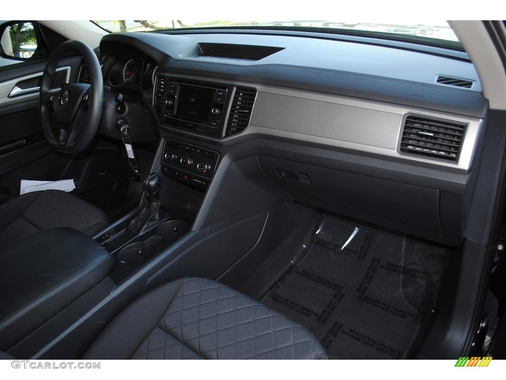 2018 Volkswagen Atlas S Titan Black Dashboard Photo #142055057