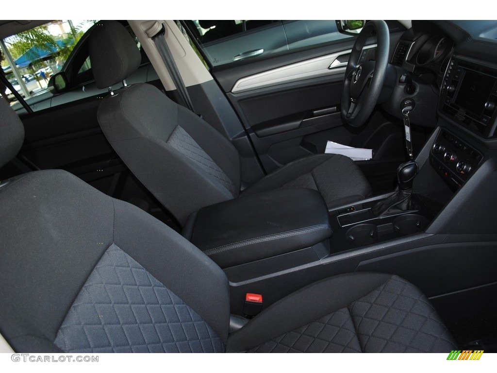2018 Volkswagen Atlas S Front Seat Photo #142055081