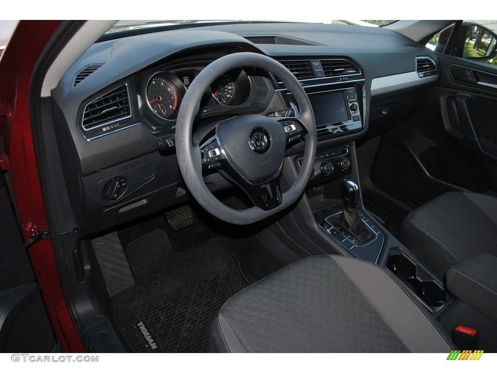 2018 Volkswagen Tiguan S Front Seat Photo #142055924