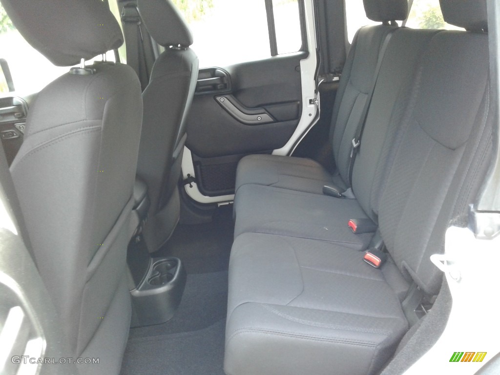 2017 Wrangler Unlimited Sport 4x4 - Bright White / Black photo #11