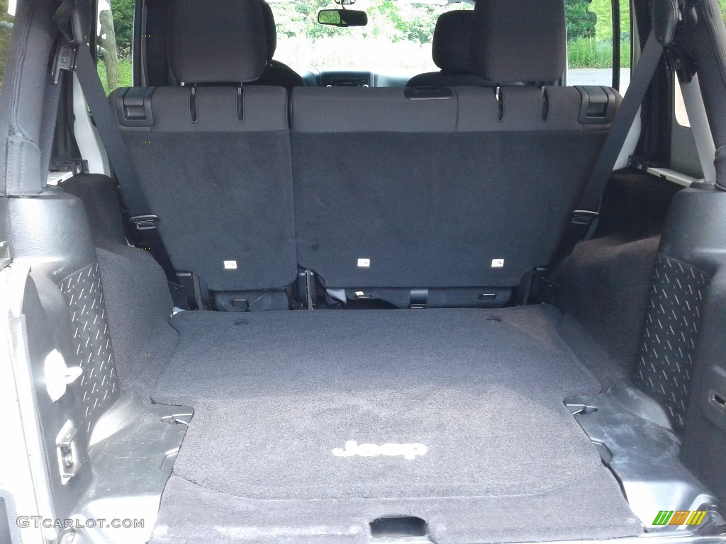 2017 Wrangler Unlimited Sport 4x4 - Bright White / Black photo #12