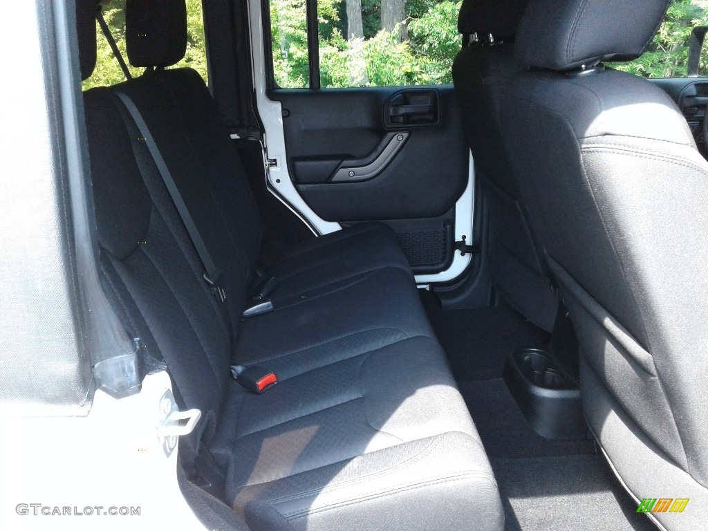 2017 Wrangler Unlimited Sport 4x4 - Bright White / Black photo #13