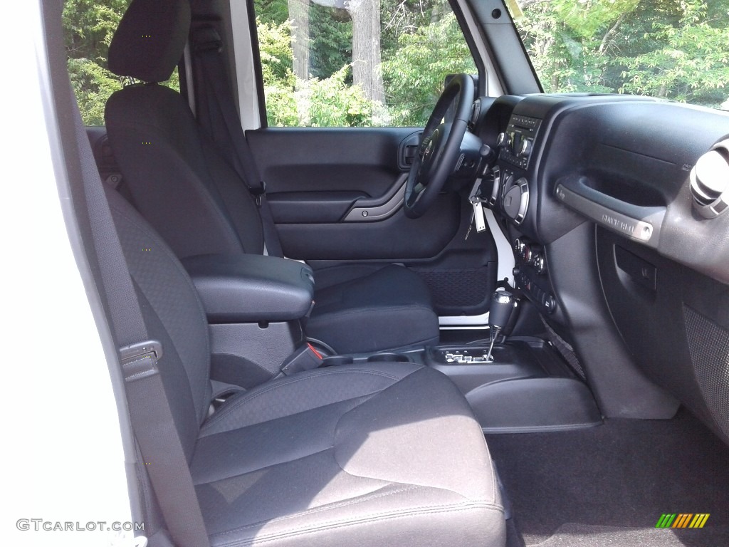 2017 Wrangler Unlimited Sport 4x4 - Bright White / Black photo #14