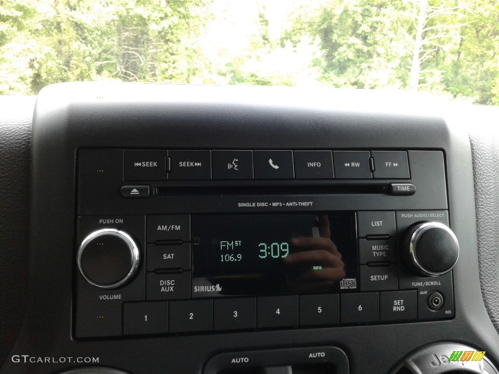 2017 Wrangler Unlimited Sport 4x4 - Bright White / Black photo #19