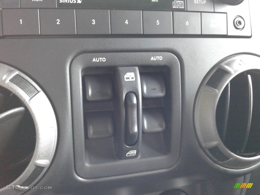 2017 Wrangler Unlimited Sport 4x4 - Bright White / Black photo #20